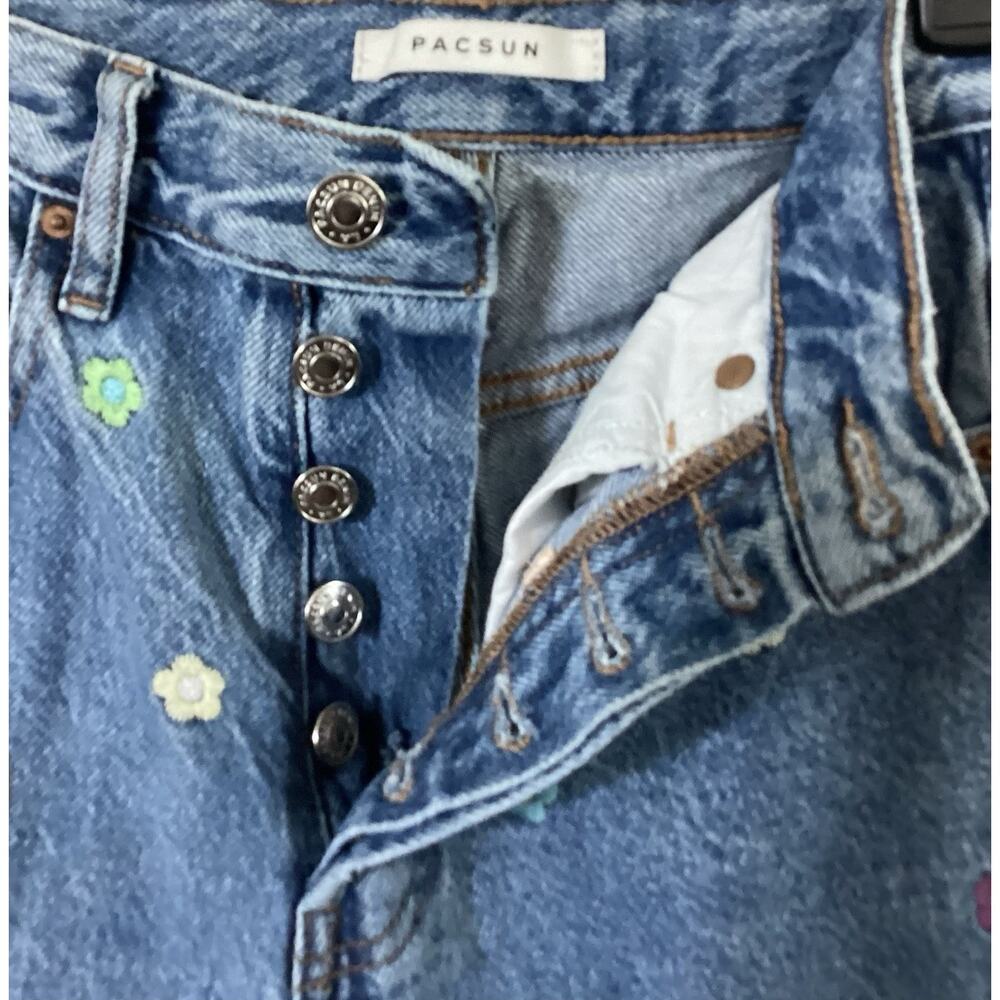 PacSun Blue Jeans with Multicolor Floral Embroidery - Picture 3 of 12